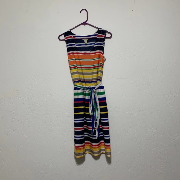 Banana Republic Dresses & Skirts - Banana Republic colored dress EUC size 4